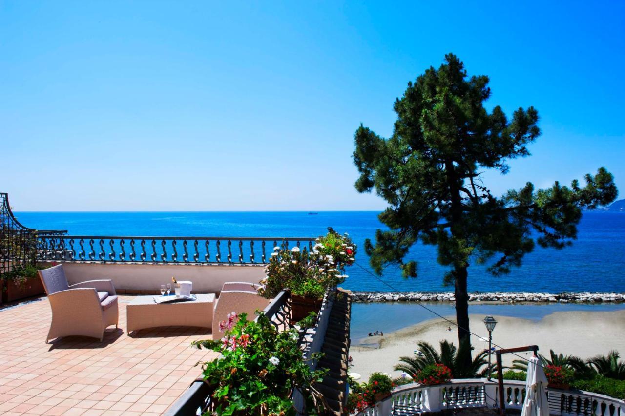 Grande Albergo Miramare Formia Eksteriør billede
