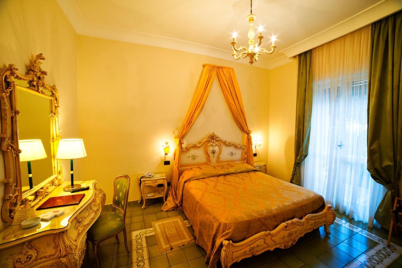 Grande Albergo Miramare Formia Eksteriør billede